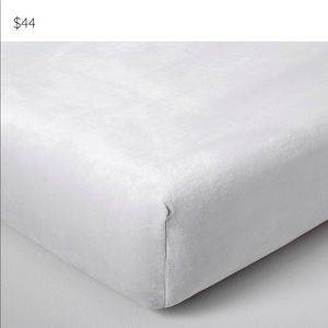 Pottery Barn Kids Gray Velvet Fitted Sheet & Pillow Case Twin